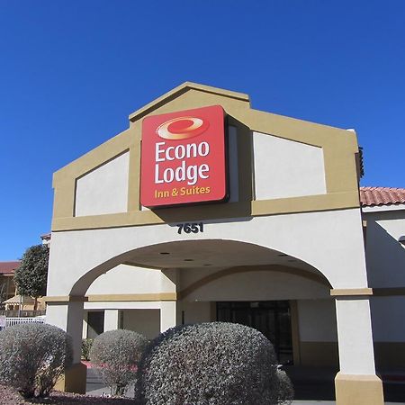 Econo Lodge Inn & Suites Эль-Пасо Экстерьер фото